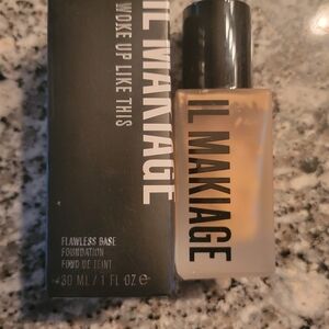IL MAKIAGE Flawless Base Foundation - Tan